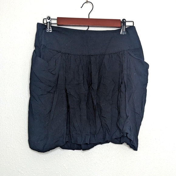 Old Navy Loose Mini Skirt Size 2 - Picture 3 of 7